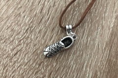 Mokaka_Jungs_Fussball_Anhanger03