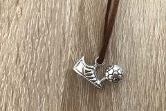Mokaka_Jungs_Fussball_Anhanger04